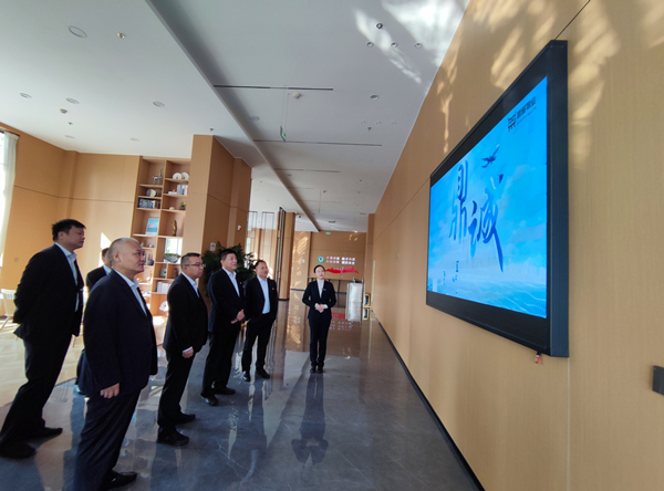 公司黨委書(shū)記、董事長(zhǎng)王高峰一行...