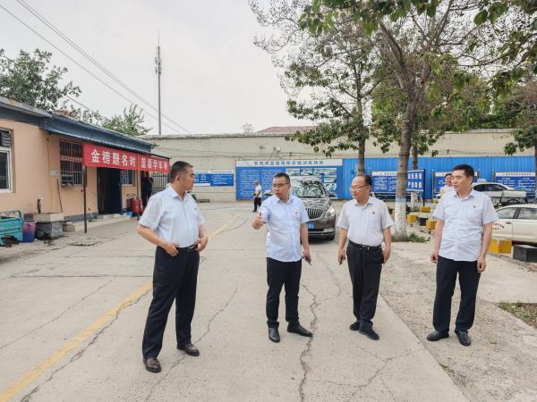 公司黨委書記、董事長王高峰以“...